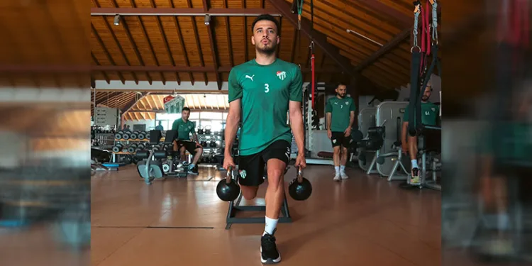 Bursaspor salonda çalıştı