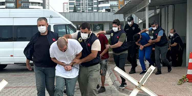Mersin’deki DEAŞ operasyonu: 4 tutuklama