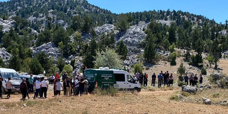 Kazada yaralanan motosiklet sürücüsü hayatını kaybetti