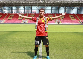 Göztepe’ye Japon orta saha