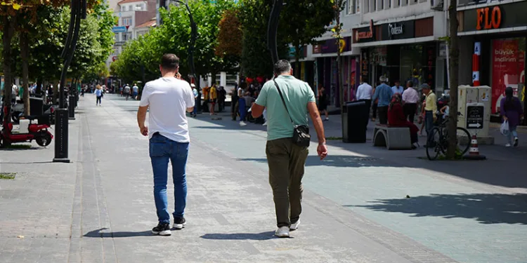 14 bin liralık çöp cezası vatandaşları ikiye böldü