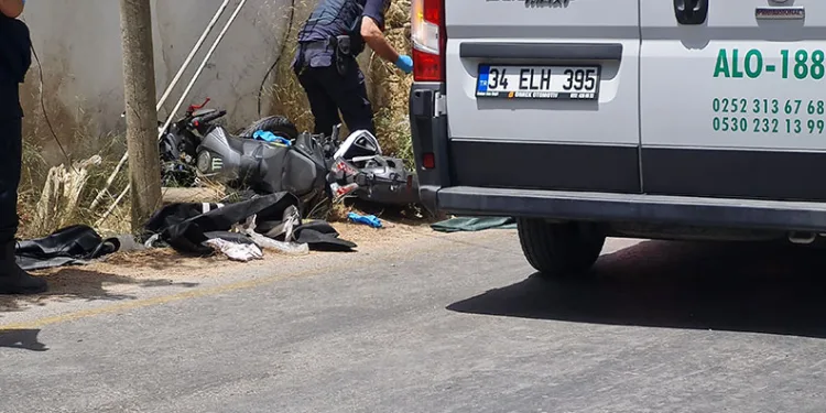 Motosiklet kazasında 2 genç hayatını kaybetti