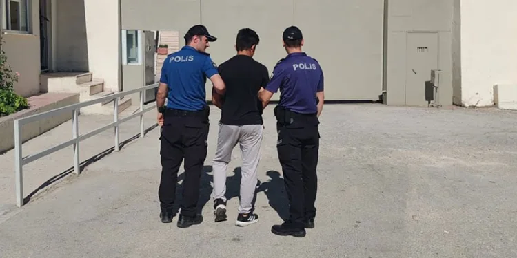 Çaldığı laptopu başka bir şahsa satan şüpheli tutuklandı