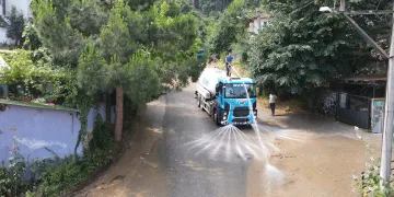 Yıldırım’da yağmur mesaisi