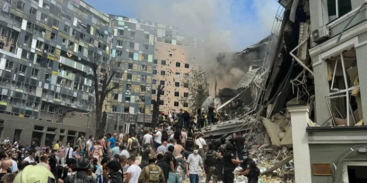Rusya Ukrayna’da çocuk hastanesini vurdu