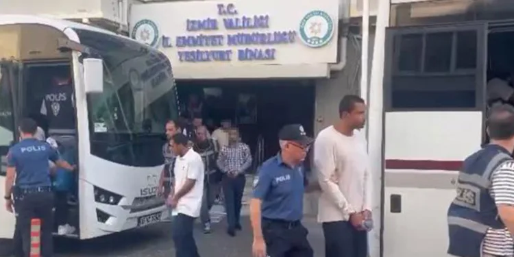 ‘Paket Operasyonu’nda 32 tutuklama