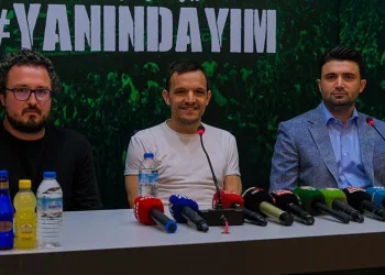 Bursaspor’un yeni teknik direktörü Pablo Martin Batalla imzayı attı