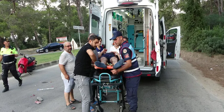 Kaza yapan akrabasına yardıma giderken kaza geçirdi