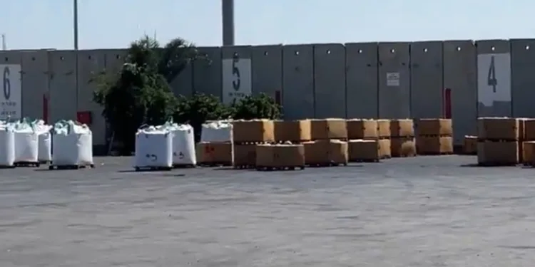 İsrail: “295 yardım kamyonunun Gazze’ye girişine izin verildi”