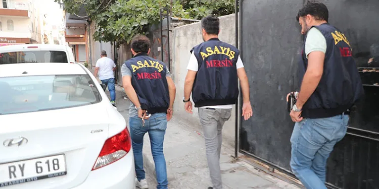 Mersin’de aranan 79 şahıs yakalandı
