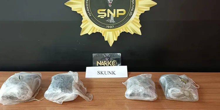 Şanlıurfa’da uyuşturucu operasyonu: 3 gözaltı