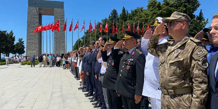 15 Temmuz şehitleri, ‘Şehitler Abidesi’nde anıldı