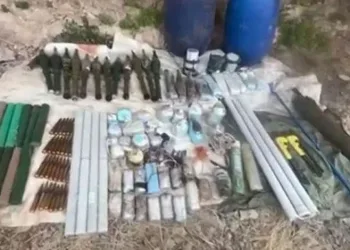Pençe-Kilit bölgesinde çok sayıda silah ve mühimmat ele geçirildi