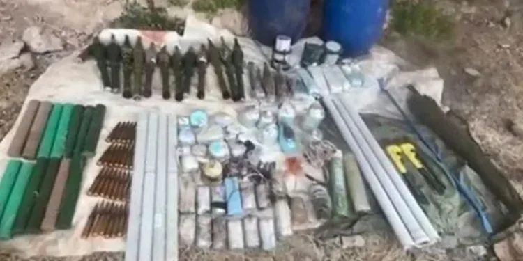 Pençe-Kilit bölgesinde çok sayıda silah ve mühimmat ele geçirildi