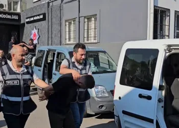Bursa’da fuhuş operasyonunda 3 şüpheli tutuklandı