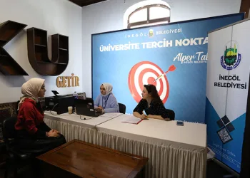 Öğrencilere ücretsiz tercih danışmanlığı