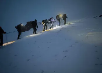 Kaybolan 2 dağcı ölü bulundu