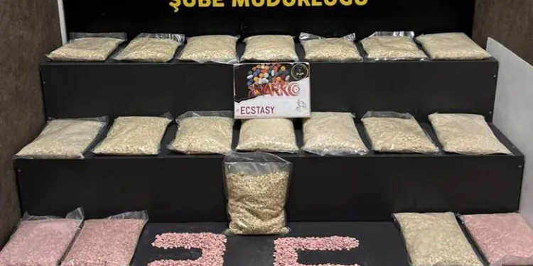 İzmir’de ‘torbacı’ operasyonu