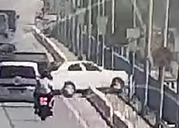 Adana’da 4 kişilik ailenin yok olduğu kaza kamerada