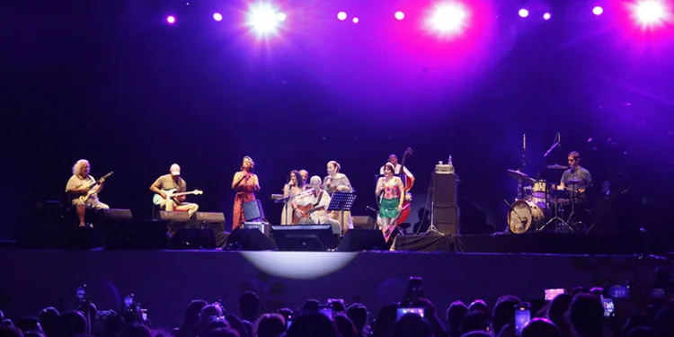 Bursa Festivali’nde yıldızlar geçidi