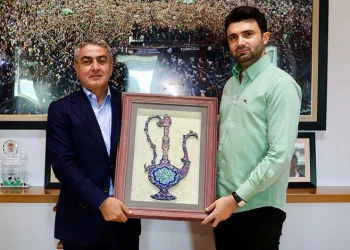 Rahmi Aksoy’dan, Bursaspor’a ziyaret