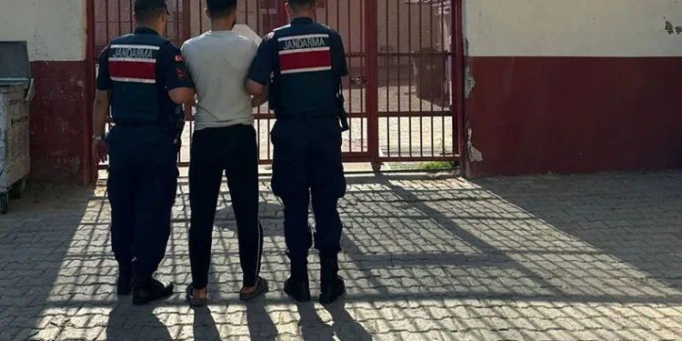 Babasının iş yerini kurşunlayan şahıs tutuklandı