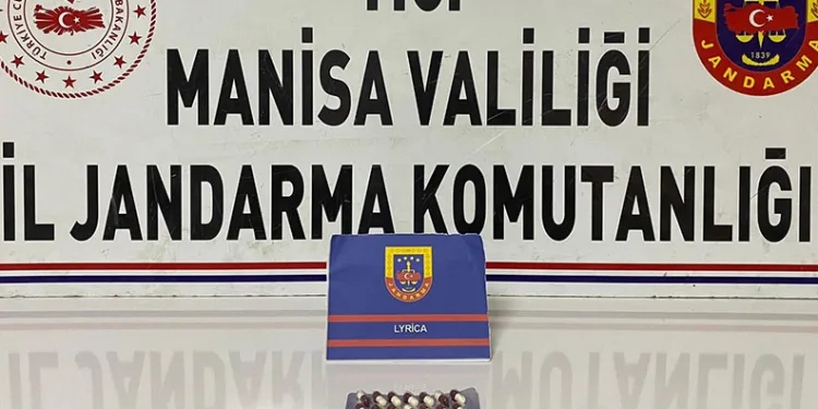 Şüpheliden uyuşturucu hap çıktı