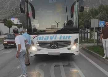Amasya’da yolcu otobüsünün çarptığı yaya hayatını kaybetti