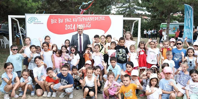 ‘Biz Bu Yaz Kütüphanedeyiz’