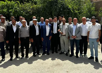 Ercan Özel iki ailenin barışı için Bitlis’e gitti