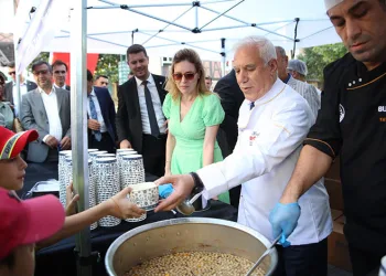 Aşure kazanları birlik ve beraberlik için kaynadı