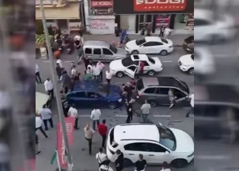 Bursa’da düğün konvoyu kaza yaptı, ortalık karıştı