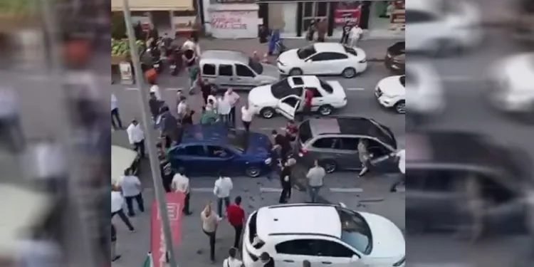 Bursa’da düğün konvoyu kaza yaptı, ortalık karıştı