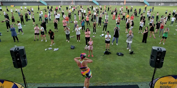 Nilüfer’de yoga ve zumba atölyeleri başladı