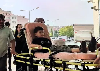 Bursa’da kepçenin çarptığı çocuğun parmağı koptu