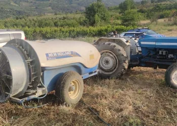 Bursa’da traktörün ezdiği çiftçi ağır yaralandı