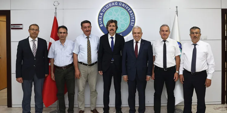 Nilüfer Belediyesi üniversiteli öğrencilerin yanında