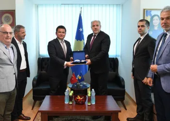 Erkan Aydın’dan Kosova’da ziyaretler