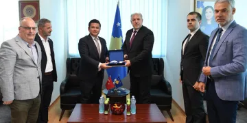 Erkan Aydın’dan Kosova’da ziyaretler