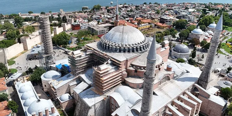 Ayasofya Camii’nde restorasyon