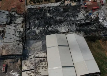 Bursa’da yanan fabrikalar havadan görüntülendi