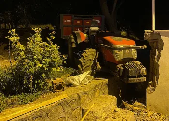 Kontrolden çıkan traktör dehşet saçtı: 2 ölü, 2 yaralı