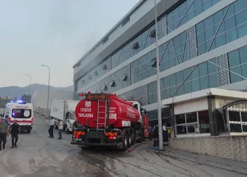Bursa’da tekstil fabrikasında yangın