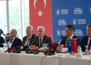 Bozbey: Üniversite Görükle metro hattı hayal bir proje