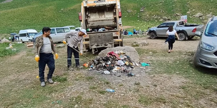 Cennet ve Cehennem Vadisi çöpten temizlendi