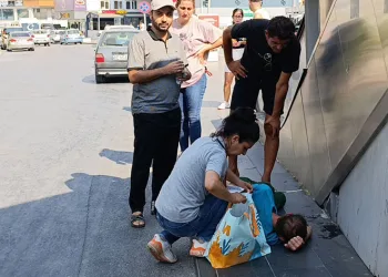 Bu kez tam tersi oldu, yaya otomobile çarptı