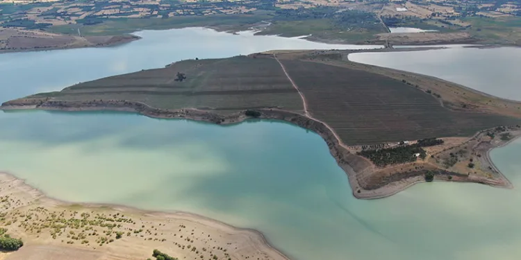 Denize kıyısı olmayan Sivas’ta Anadolu’nun en büyük adası satıldı