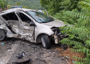 Bursa’da otomobiller çarpıştı: 1 ölü 3 yaralı