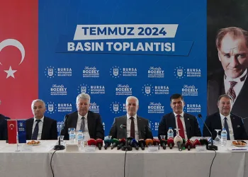 Bozbey: Üniversite Görükle metro hattı hayal bir proje