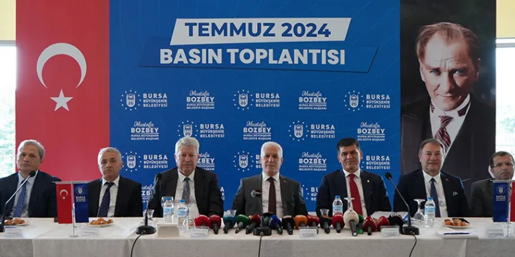 Bozbey: Üniversite Görükle metro hattı hayal bir proje